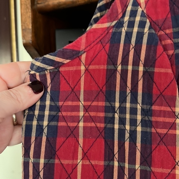 BAXTER & WELLS Petite Crimson/Navy/Yellow Plaid Quilted Vest, Sz Petite Med, EUC - Picture 4 of 8